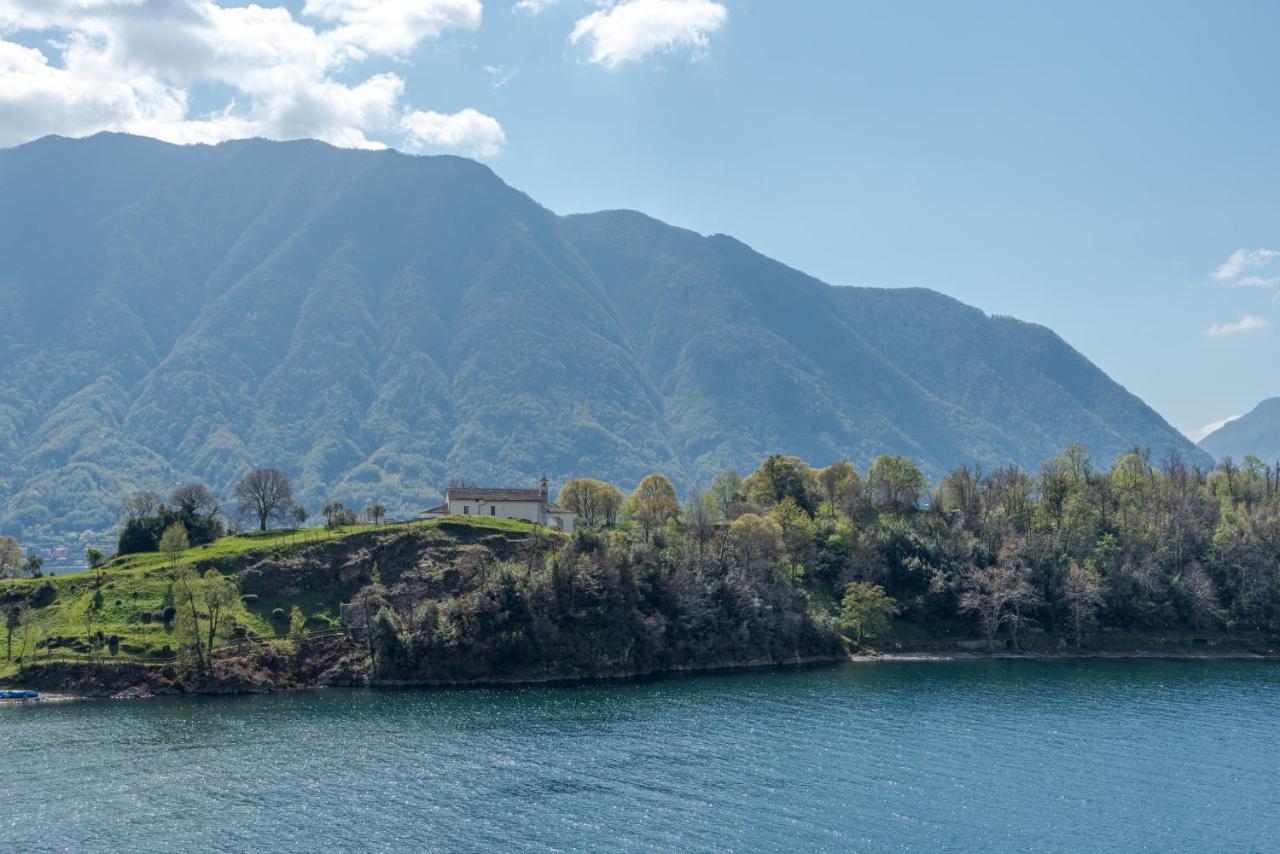 Lake Como Apartment With Balcony And Private Parking オッスッチョ エクステリア 写真